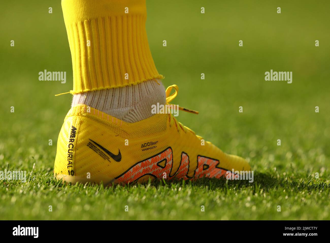 Nike mercurial fotografías e imágenes de alta resolución - Alamy