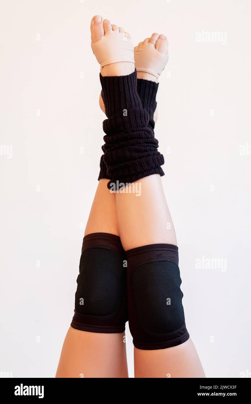 calzado activo accesorios de baile mangas para la rodilla Foto de stock