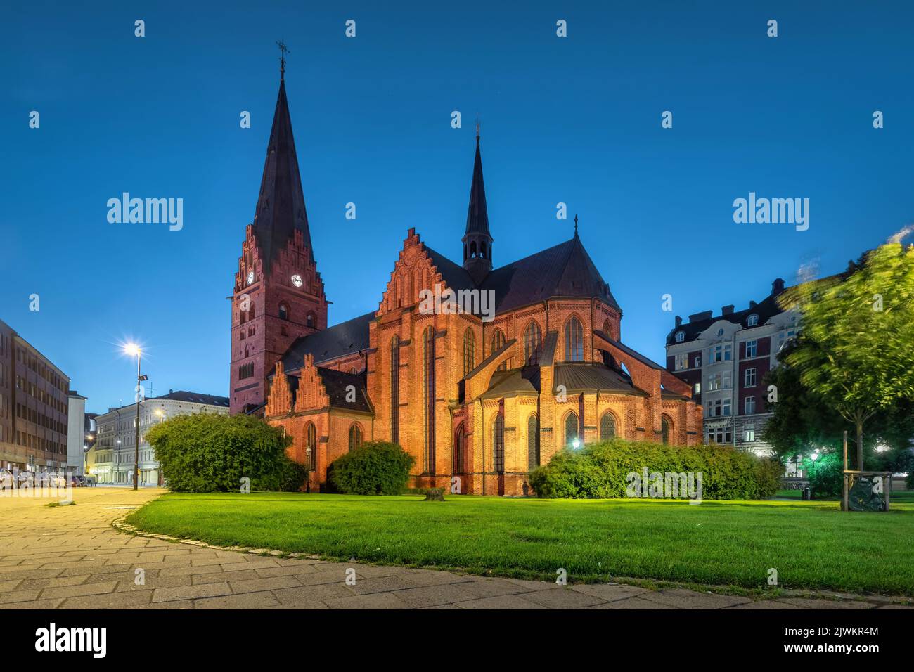 Malmo, Suecia. Vista de la Iglesia de San Pedro al atardecer Foto de stock