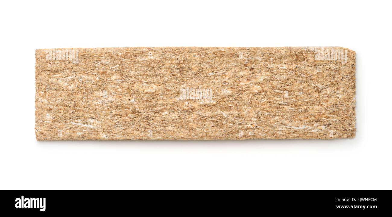 Vista superior de un solo pan crujiente de centeno aislado sobre blanco Foto de stock