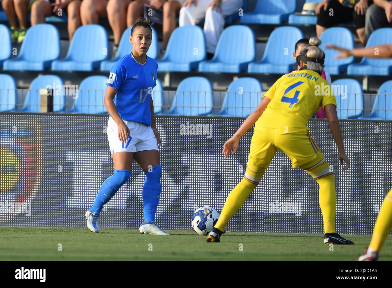 Lisa Boattin (Italia)Ioana Bortan (Rumanía) durante el partido de