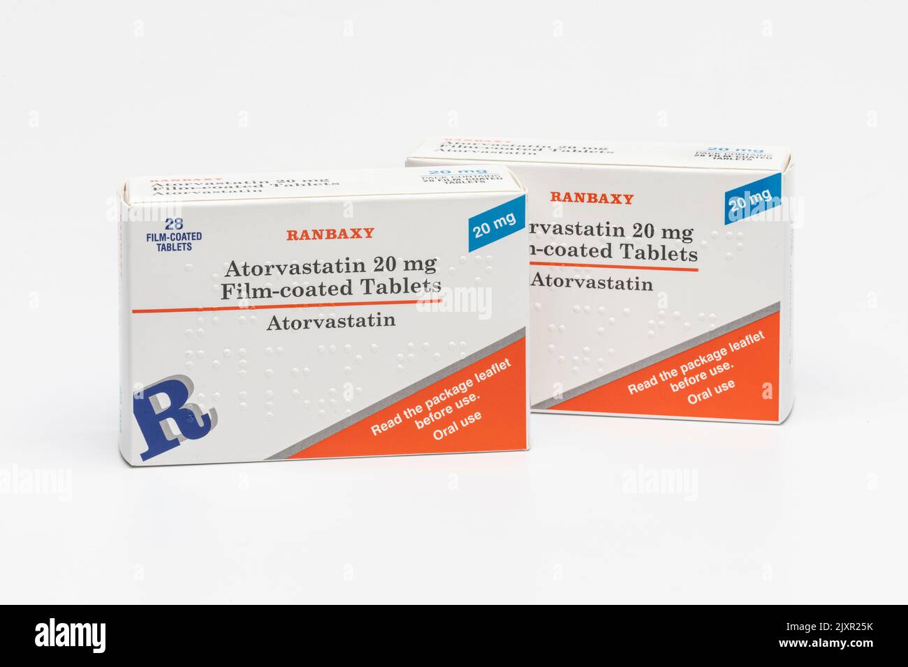Dos cajas de comprimidos de 20 mg de Atorvasatina Foto de stock