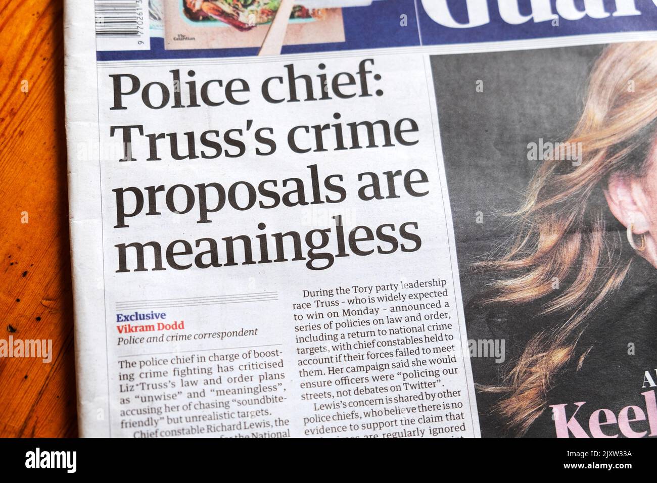 'Jefe de policía: Las propuestas sobre el crimen de los trusts no tienen sentido' Guardian Liz Truss titular del periódico 3 septiembre 2022 Londres Inglaterra Reino Unido Gran Bretaña Foto de stock