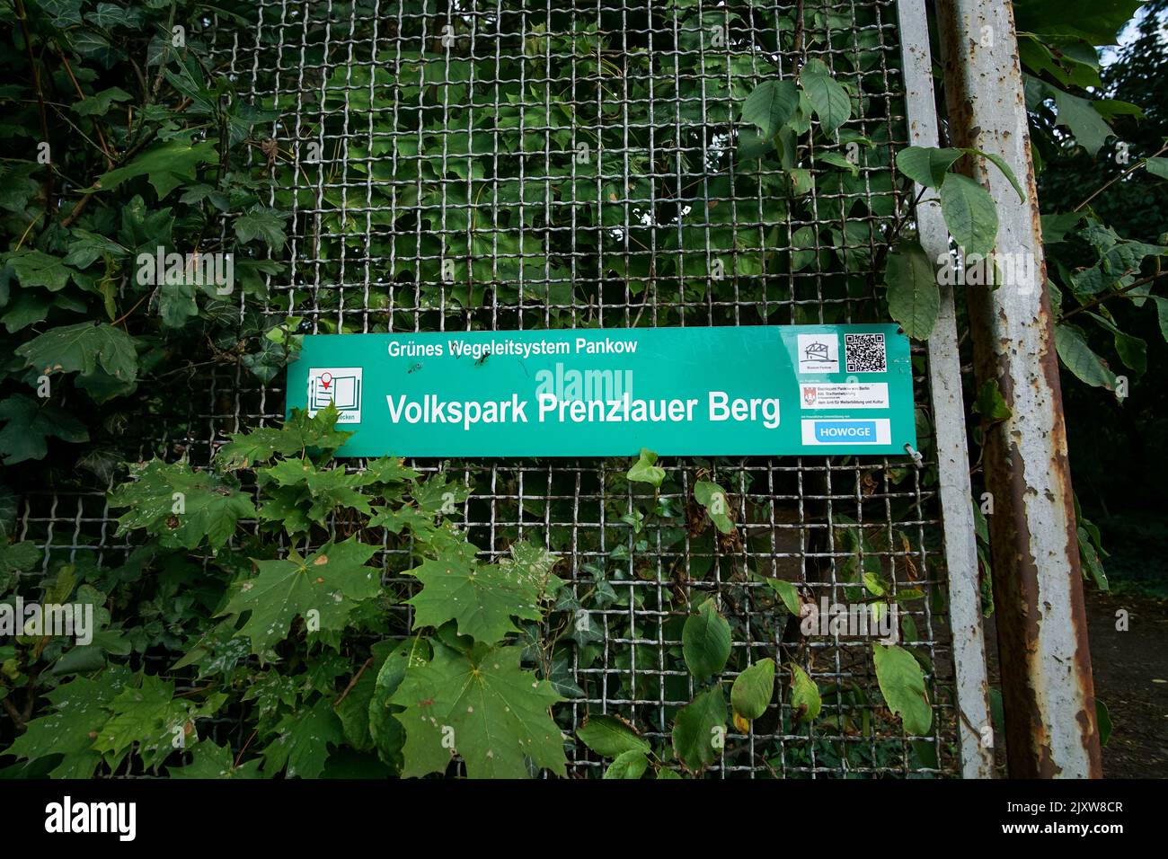 Volkspark Prenzlauer Berg (Schild) Foto de stock