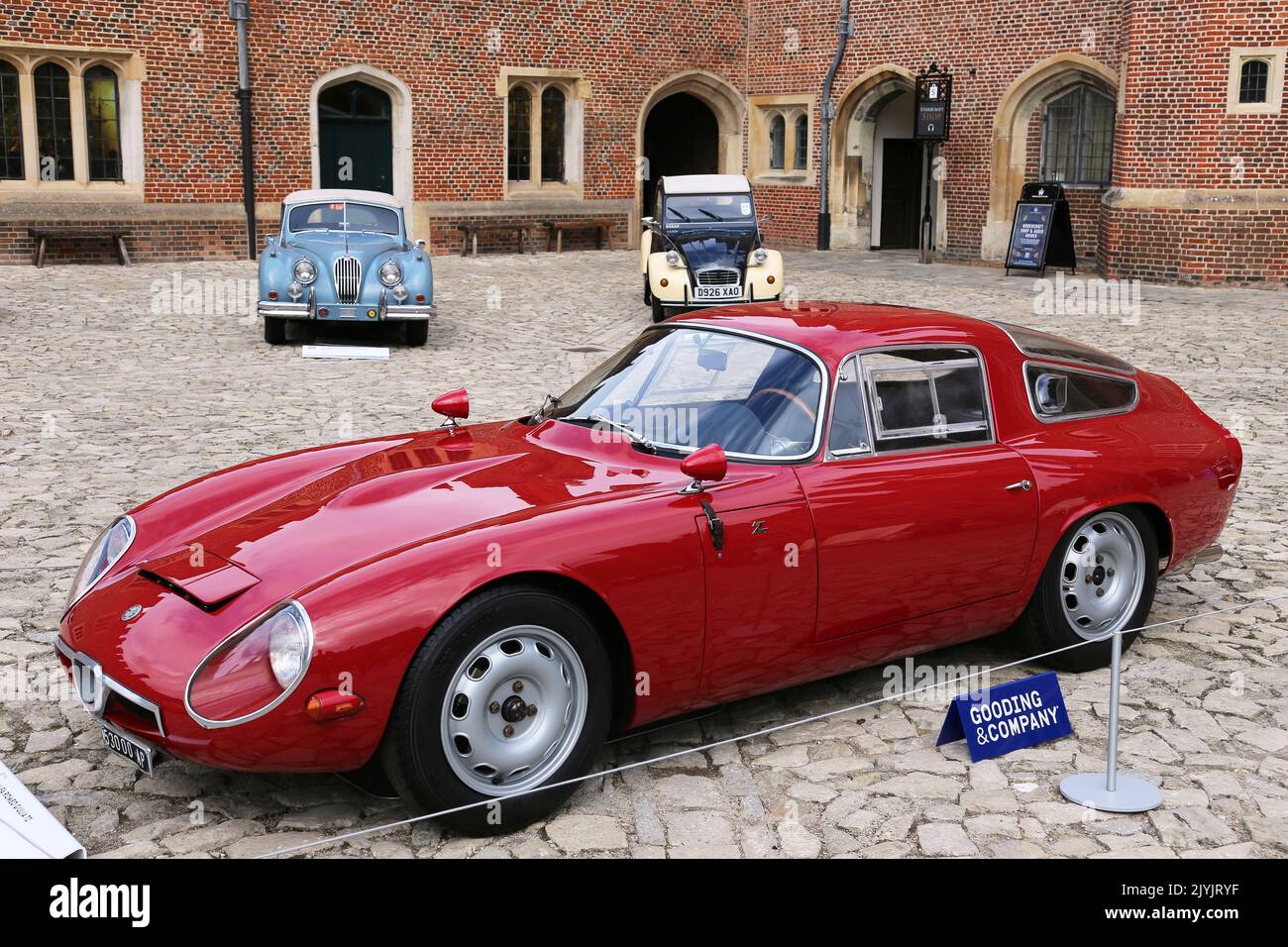 Alfa Romeo Giulia TZ (1965) se vendió por 1.181.250 libras esterlinas. Subasta de coches clásicos de Gooding, 3 de septiembre de 2022. Hampton Court Palace, Londres, Reino Unido, Europa Foto de stock