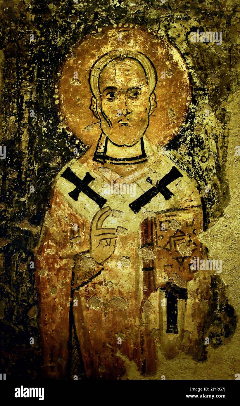 Pintura mural con San Nicolás del siglo 11th, Bizantino y Museo Cristiano en Atenas, Foto de stock