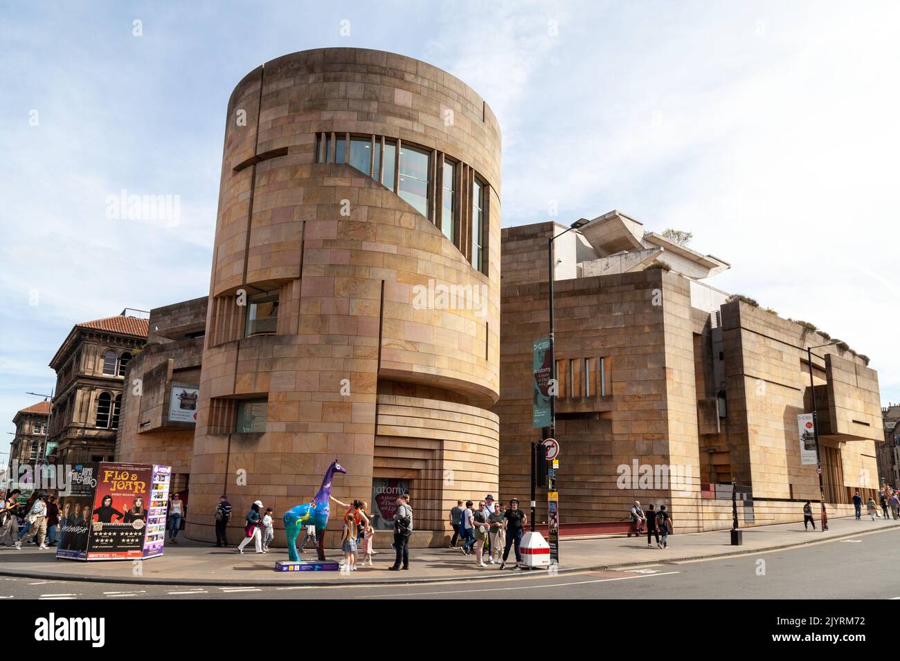Vista exterior del Museo Nacional de Escocia, Edimburgo. Foto de stock