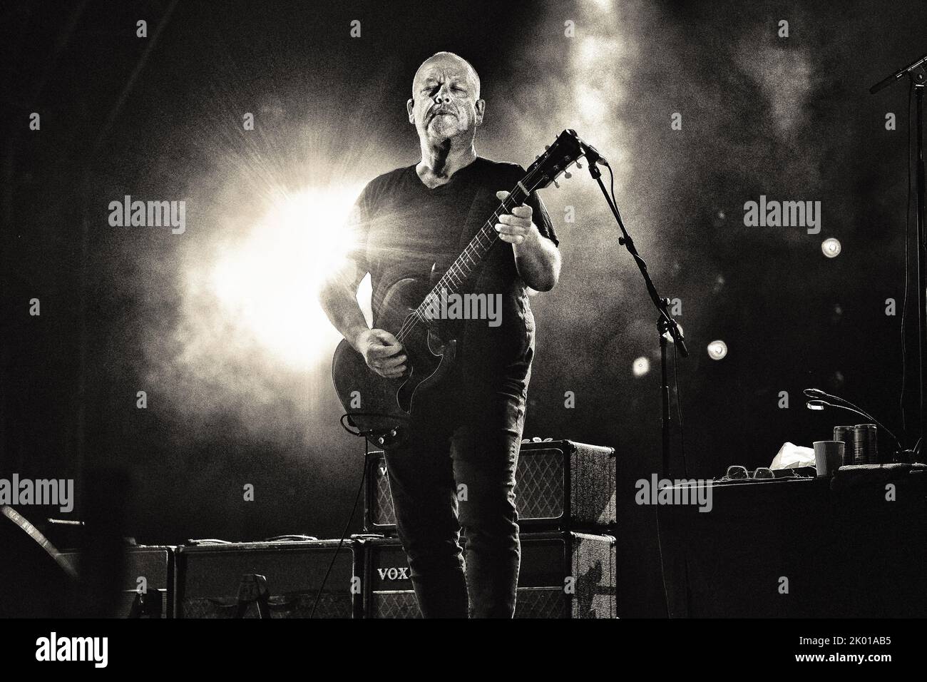 Francisco Negro de Pixies en vivo en el escenario 2022 Foto de stock