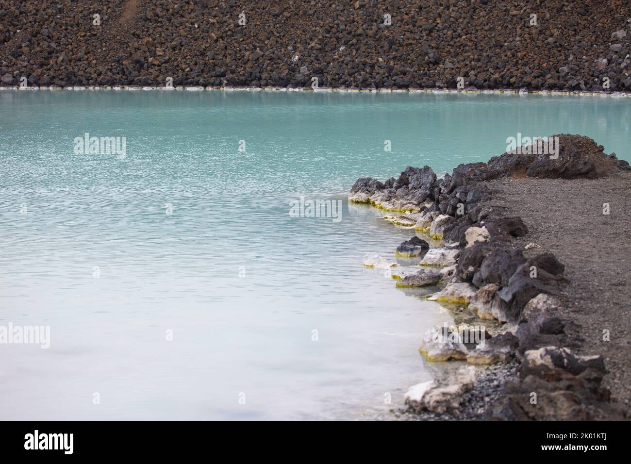 Sedimento de cal en Lakeshore, Islandia. Foto de stock