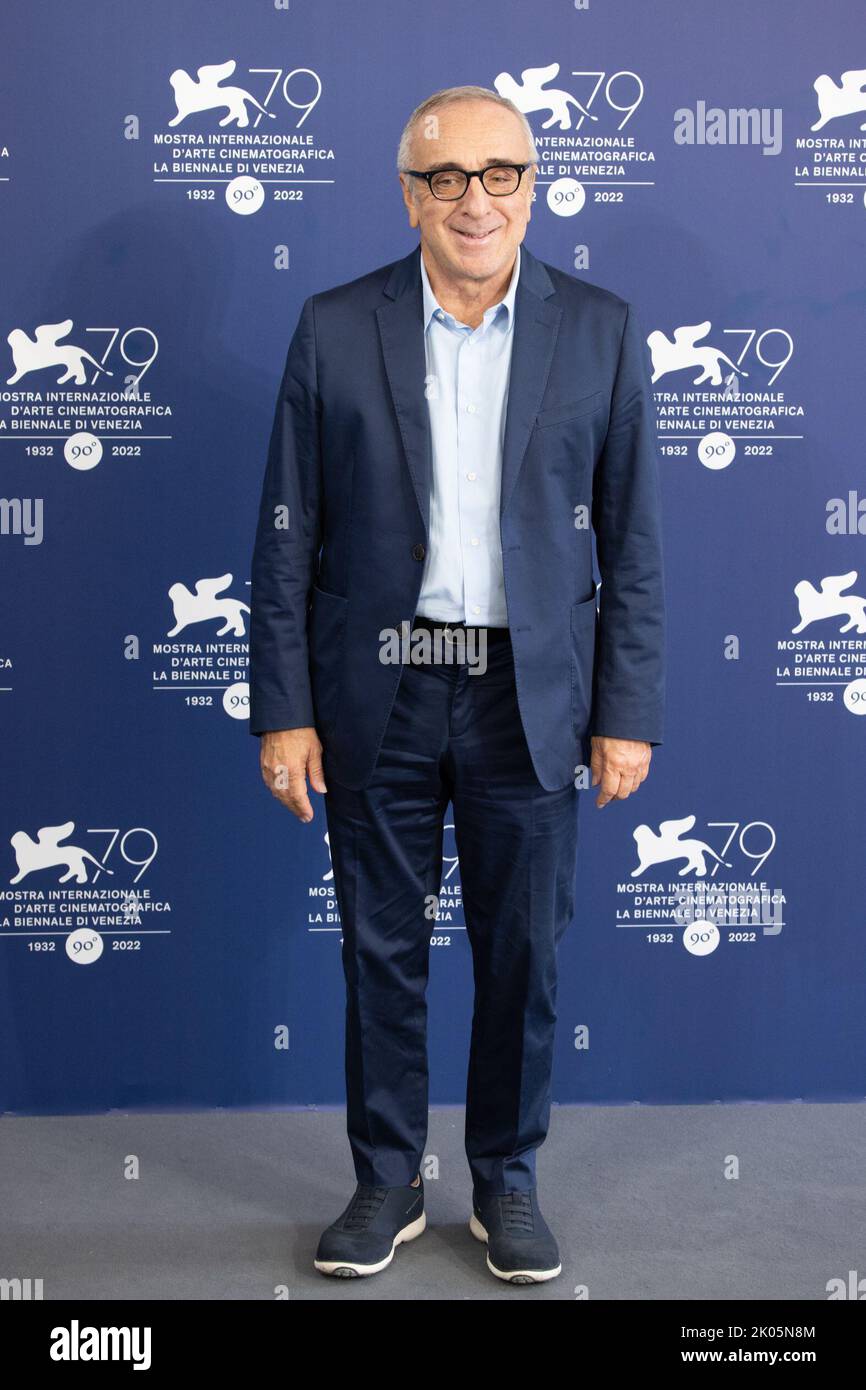 Silvio Orlando asiste a la fotollamada para 'Siccita' en el 79th Festival  Internacional de Cine de Venecia el 08 de septiembre de 2022 en Venecia,  Italia. ©Foto: Cinzia Camela. (Foto de Cinzia