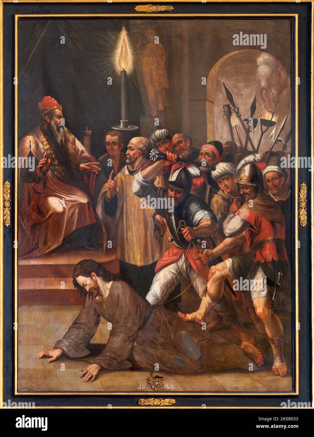 LUZERN, SUIZA - JUNY 24, 2022: El dolor del juicio de Jesús ante Caifás en la iglesia de San Leodegar im Hof por artista desconocido de 17. Cent. Foto de stock