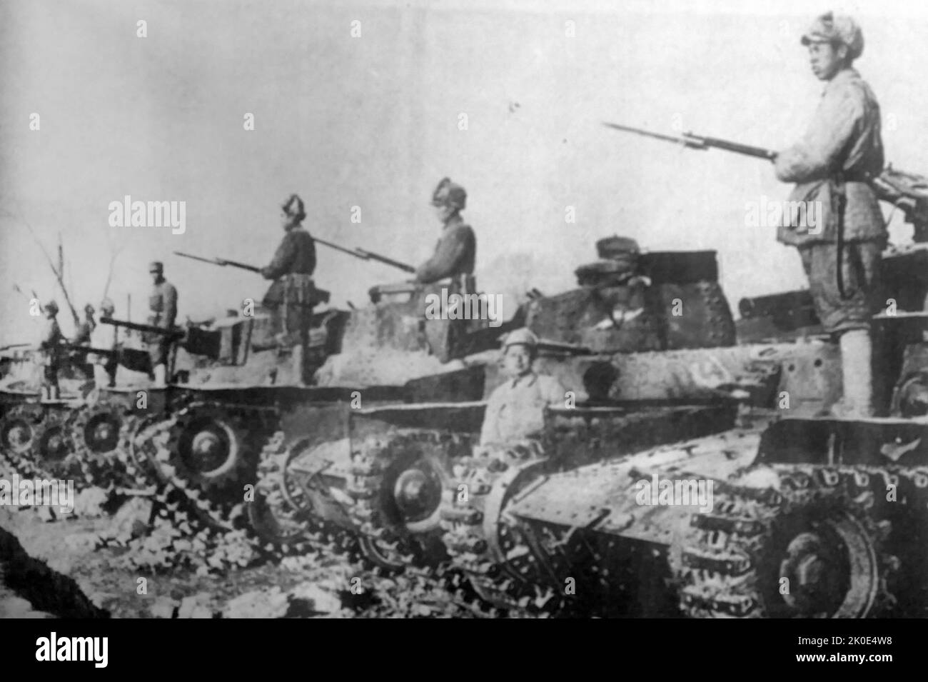 Tanques del Ejército Popular de Liberación de China, diciembre de 1949. Foto de stock