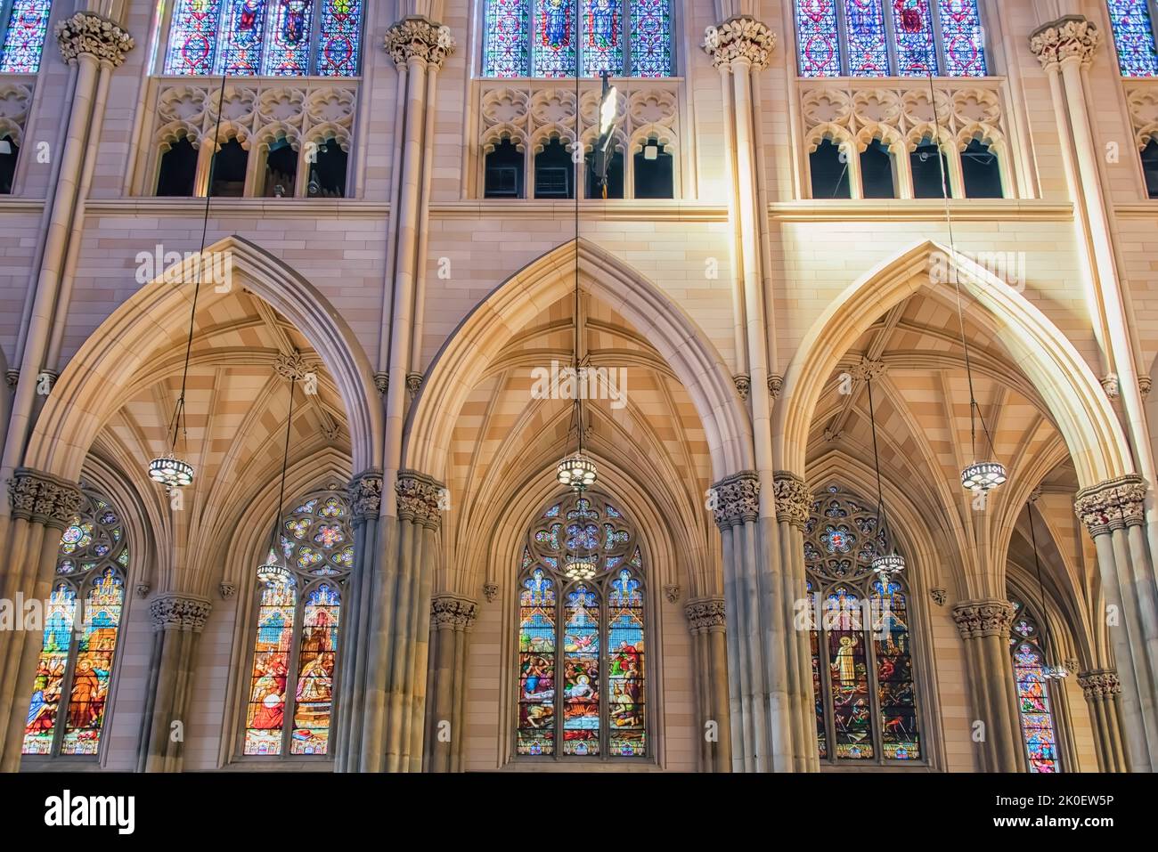 Dentro de la Catedral de San Patricio en la ciudad de Nueva York Foto de stock