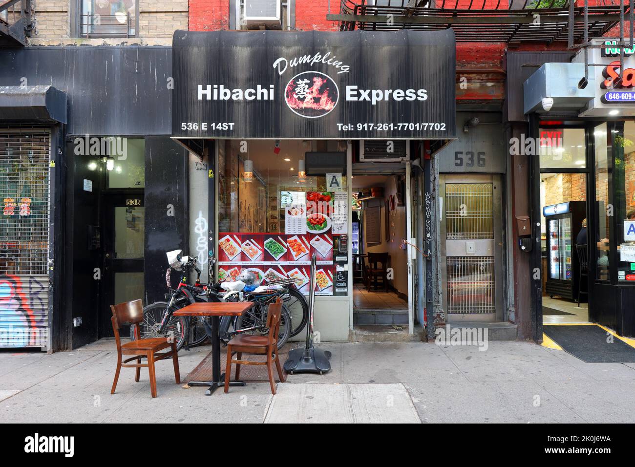 Hibachi Express, 536 E 14th St, Nueva York, Nueva York, Nueva York, Nueva York, foto de un restaurante chino en el barrio de East Village en Manhattan Foto de stock