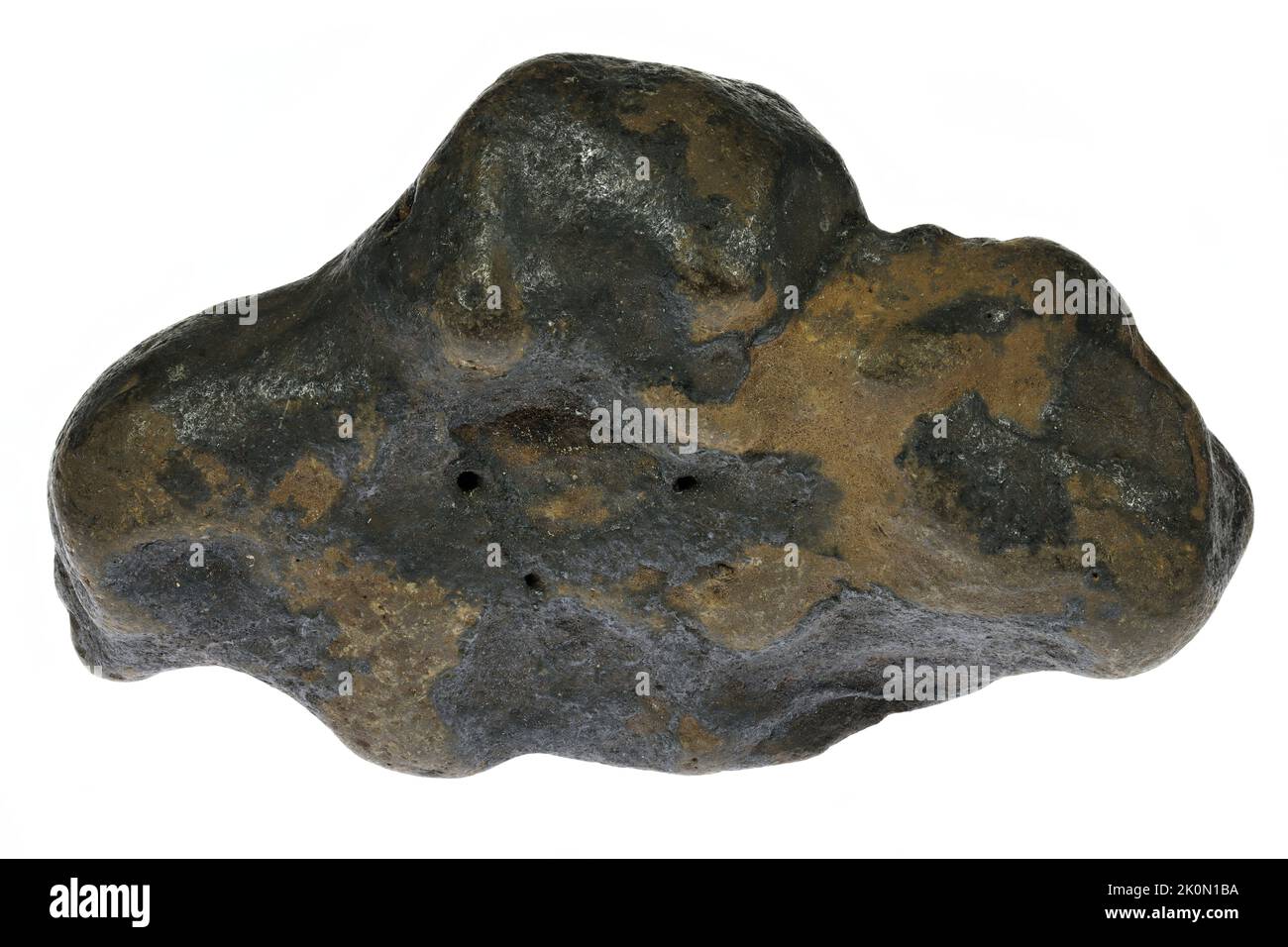Piedra de hierro de arcilla de la costa del mar Báltico en Waabs, Alemania aislada sobre fondo blanco Foto de stock