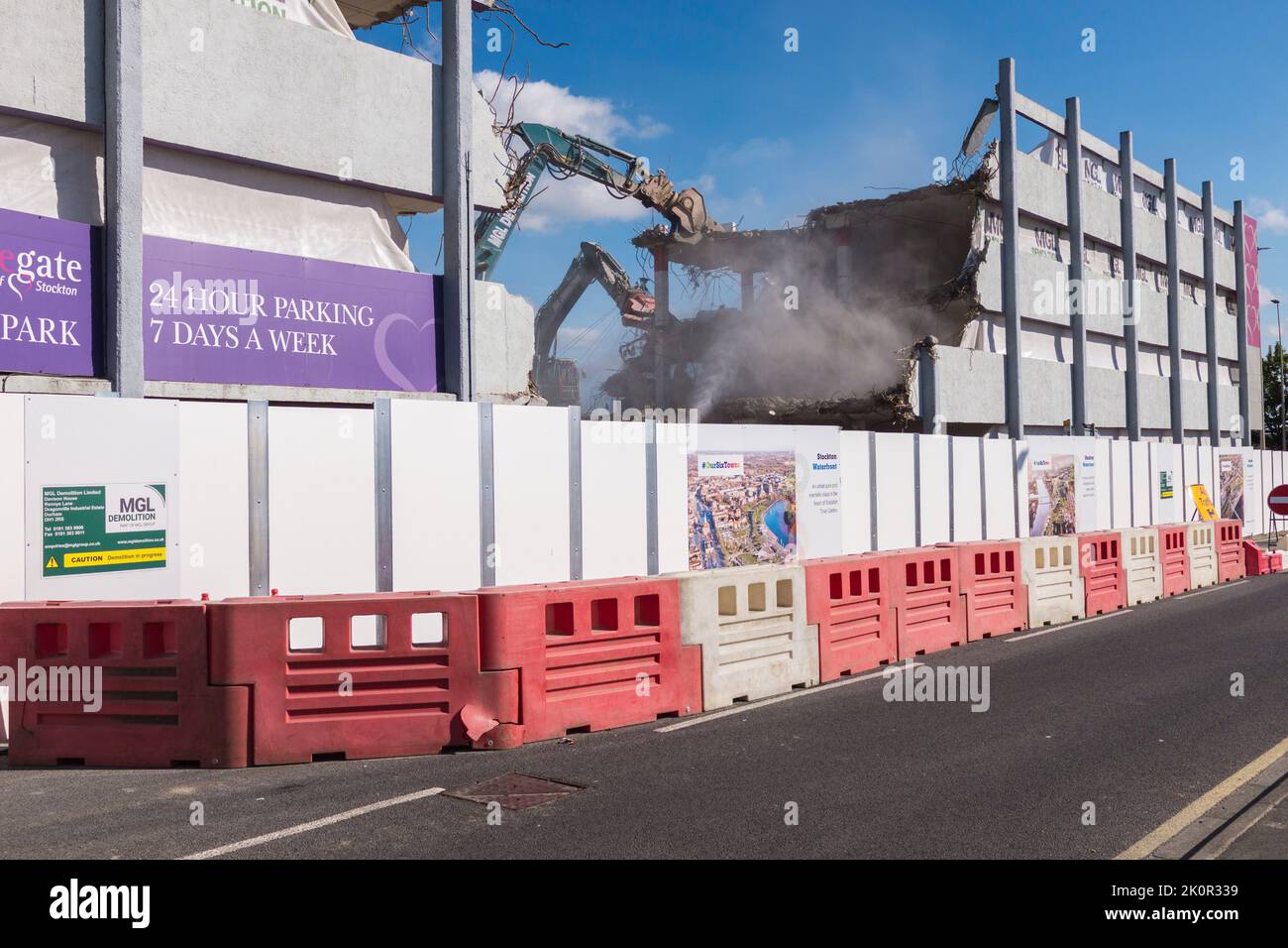 Stockton on Tees, UK.13th Septiembre 2022. Las obras de demolición han comenzado en el Centro Castlegate como parte de los planes de los Consejos para abrir la Calle Mayor a la ribera del río. David Dixon / Alamy Foto de stock