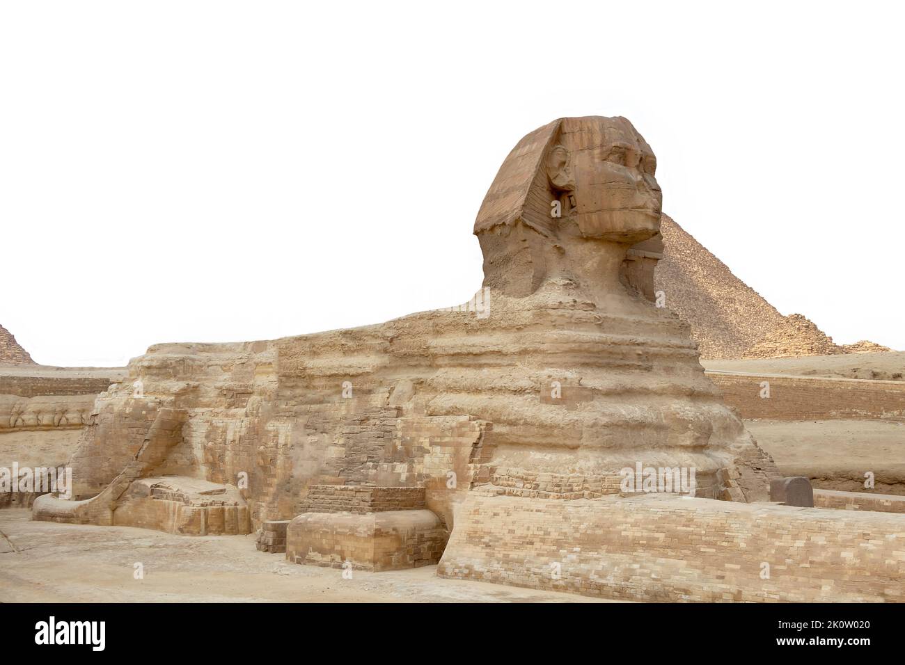 La Esfinge en el complejo piramidal de Giza aislado Foto de stock