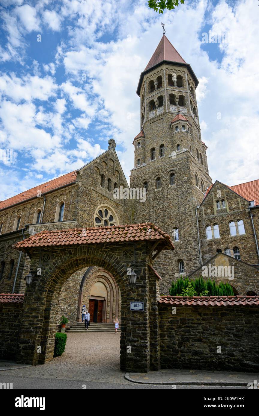 La abadía benedictina de San Mauricio y San Mauro de Clervaux. Clervaux, Luxemburgo. Foto de stock