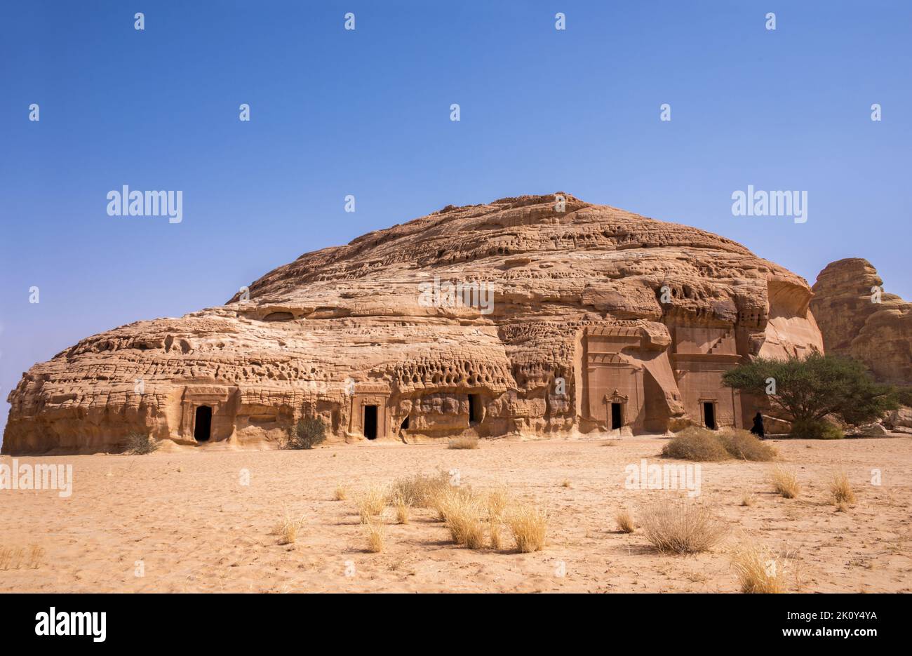 Jabal en Banat con tumbas Hegra Arabia Saudita Foto de stock