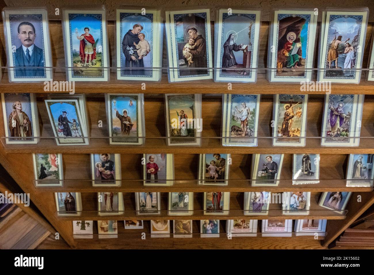 Articulos religiosos en mexico fotografías e imágenes de alta