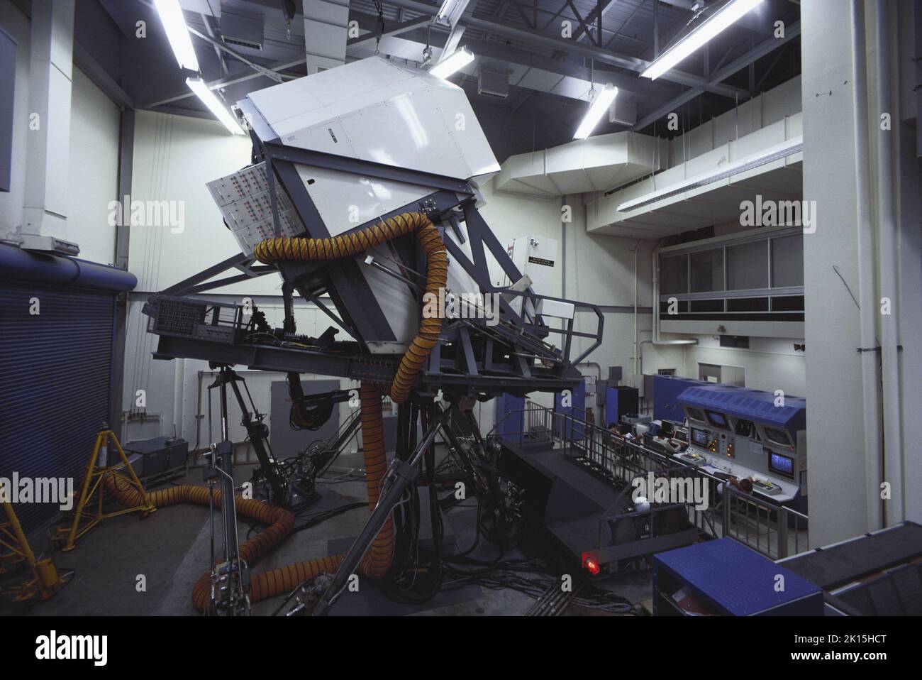Simulador de entrenamiento del Transbordador Espacial de movimiento completo en el Centro Espacial Johnson de la NASA. Foto de stock