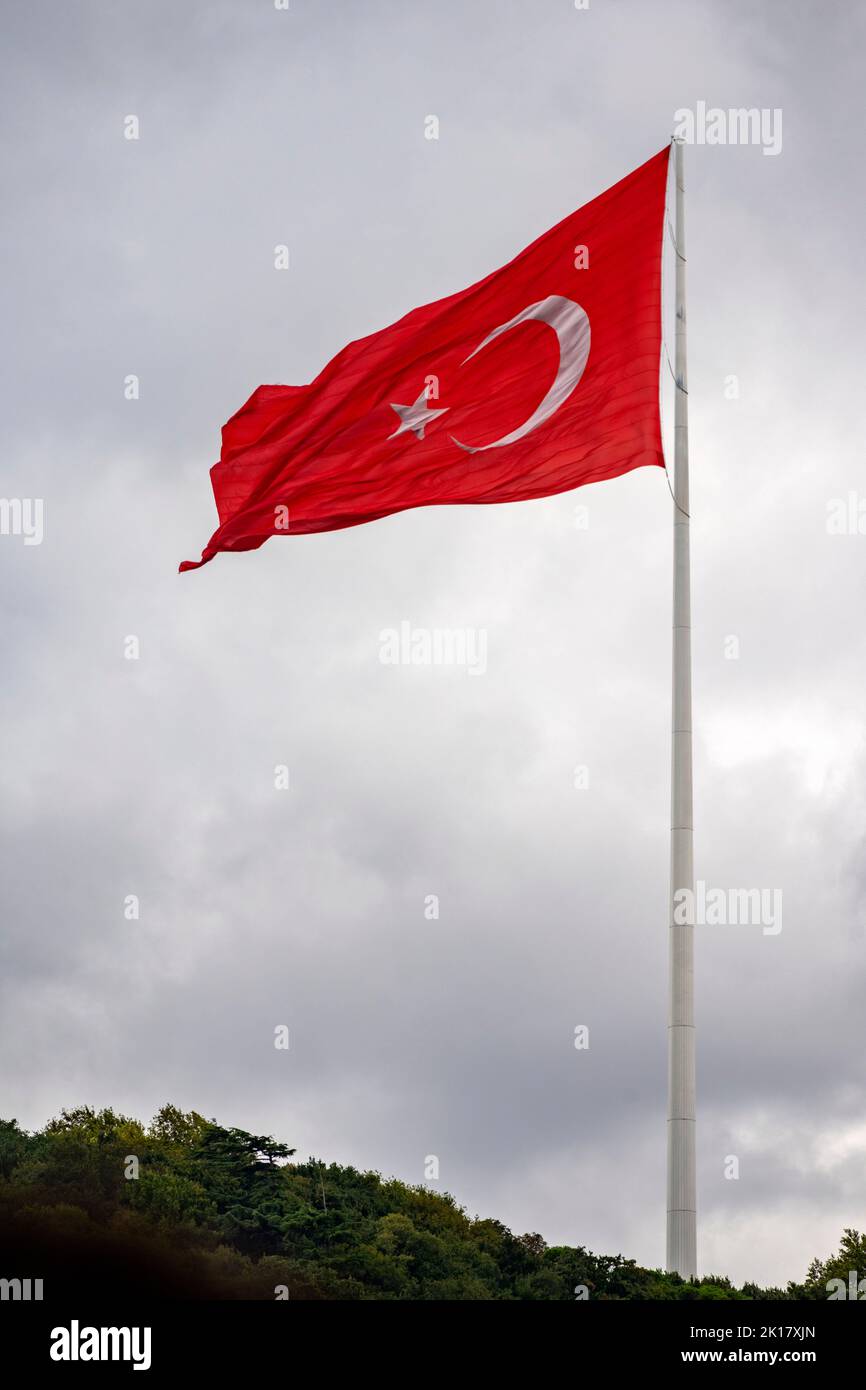 Türkei, Estambul, Türkische Fahne Foto de stock