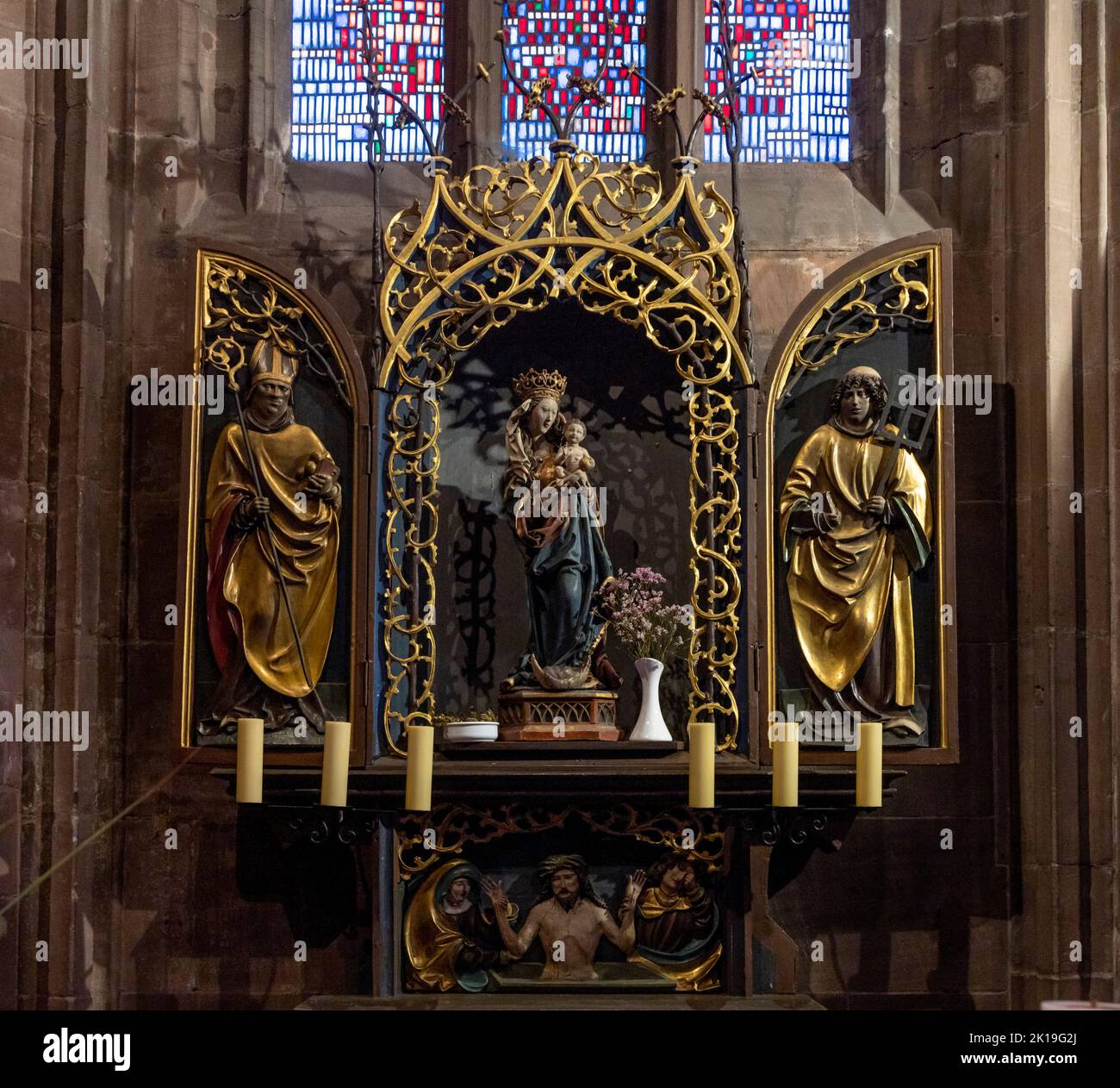 Altar gótico de la Capilla de San Nicolás, Catedral de San Pedro, Wormser Dom, Worms, Renania-Palatinado, Alemania Foto de stock