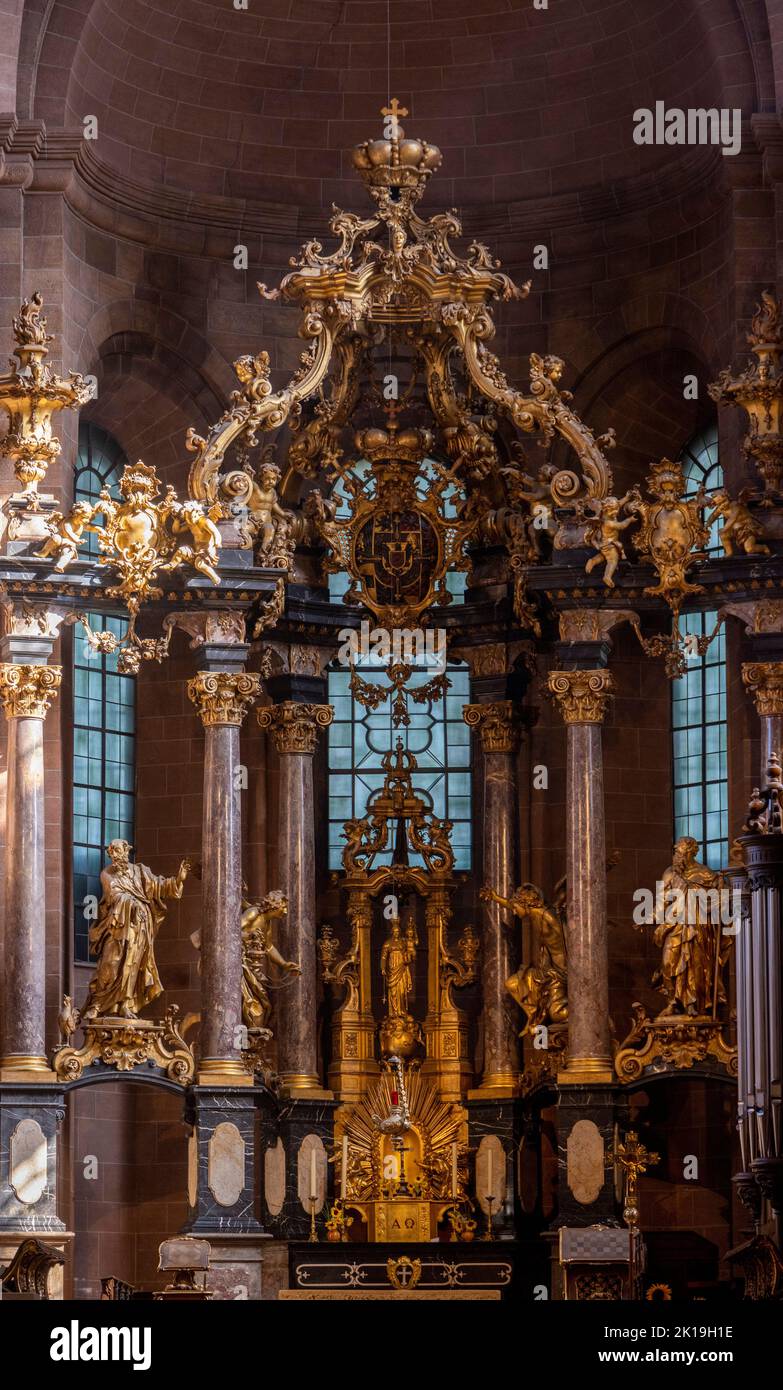 Altar mayor de Balthasar Neumann, Catedral de San Pedro, Wormser Dom, Worms, Renania-Palatinado, Alemania Foto de stock