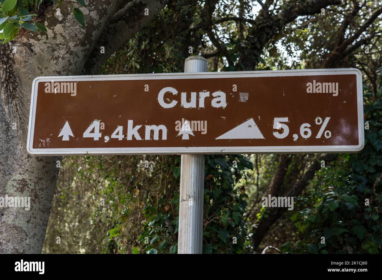 Cartel informativo de desnivel para ciclistas, Mallorca, Islas Baleares, España Foto de stock