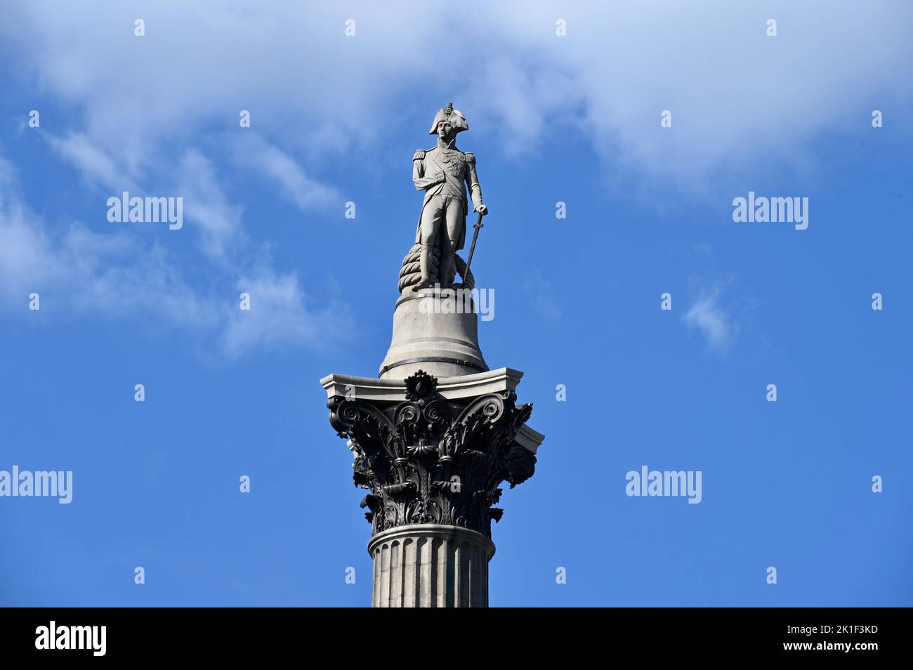 Primer plano de Nelson's Column, Trafalgar Square, Westminster, Londres. REINO UNIDO Foto de stock