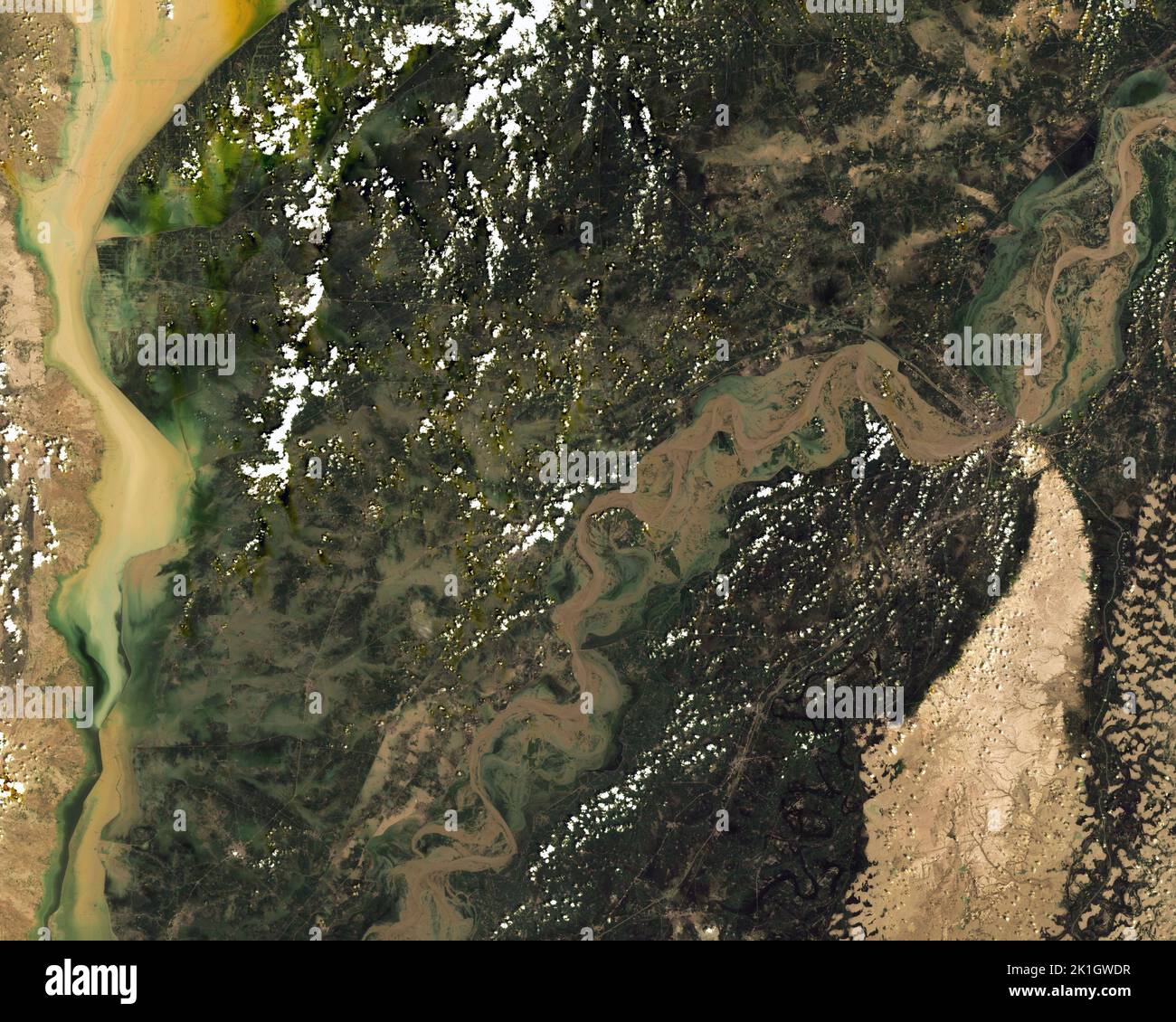 Imagen satelital de las inundaciones en el Pakistán en agosto de 2022 Foto de stock