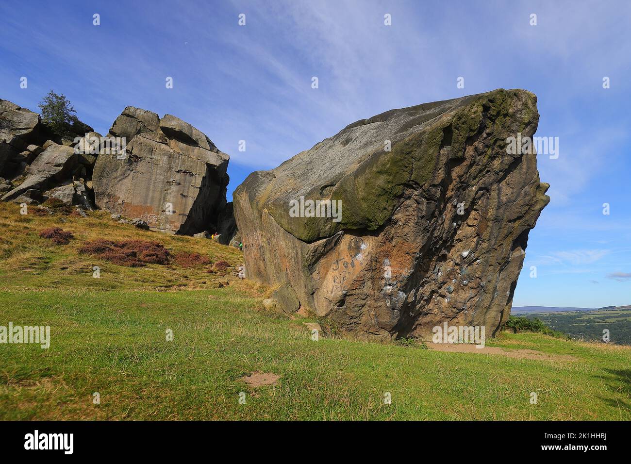 Cow & Calf Rocks en Ilkley Moor en West Yorkshire Foto de stock