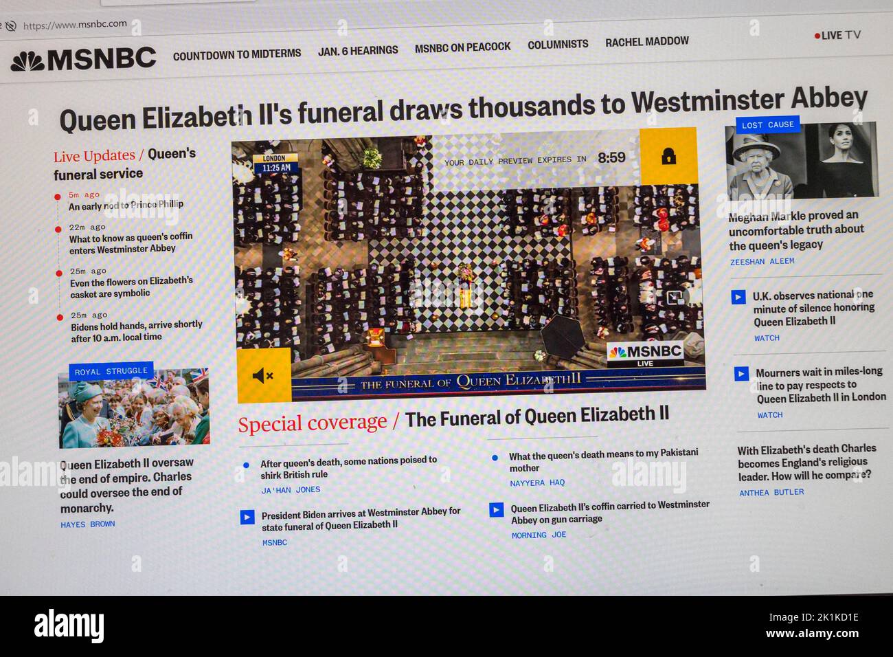 El sitio web de MSNBC News durante el funeral de la Reina Isabel II en Londres el 19th de septiembre de 2022. Foto de stock