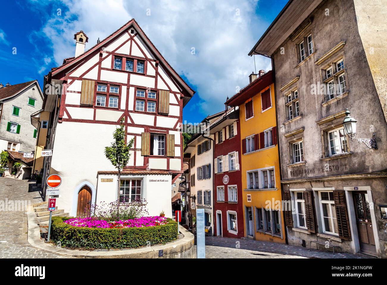 Schlüssel am Rank 1616 casa, Obere Halde y Untere Halde calles con coloridas casas históricas, el casco antiguo de Baden, Suiza Foto de stock