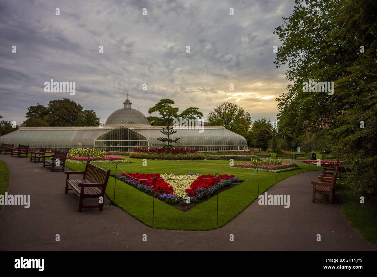 Jardín Botánico en un amanecer otoñal Foto de stock