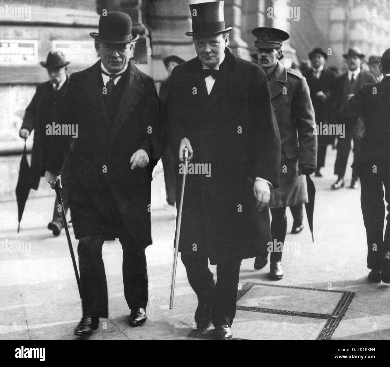 Winston Churchill con Lloyd George 1915 Foto de stock