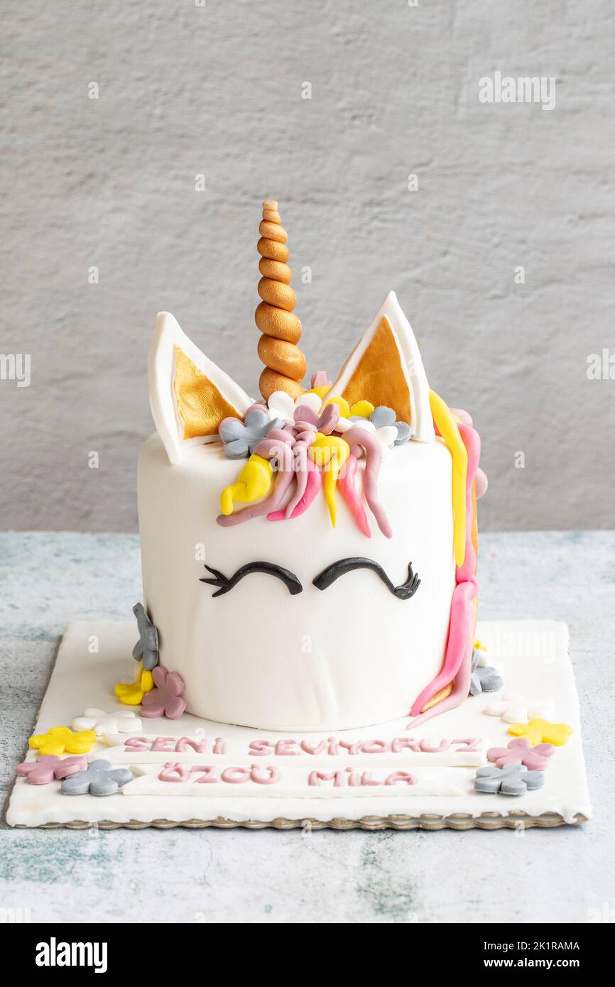 Unicorn cupcake design fotografías e imágenes de alta resolución - Alamy