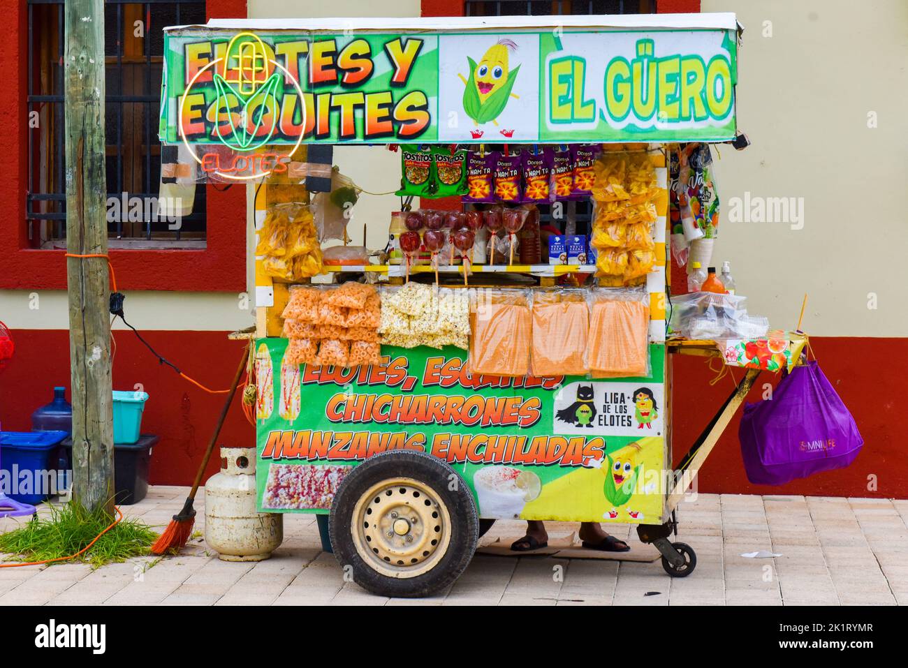 Carro de comida en la calle, Bacalar Quintana Roo Foto de stock