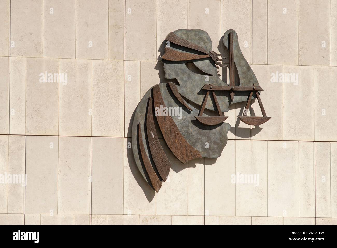 Símbolo de los Tribunales Penales de Justicia, Dublín en Irlanda. Foto de stock