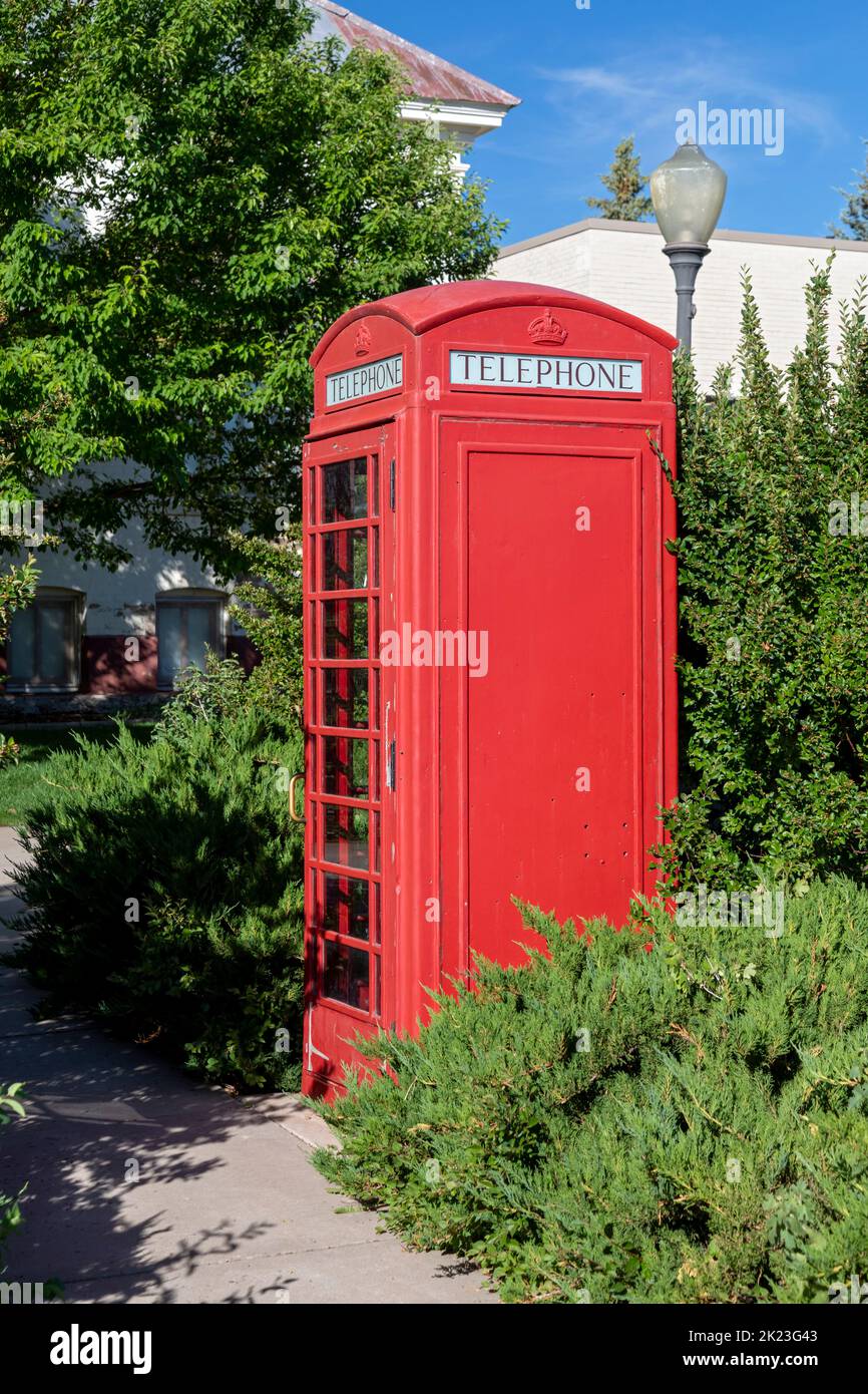 Evanston, Wyoming - Una cabina telefónica en inglés en la histórica Depot Square. Foto de stock