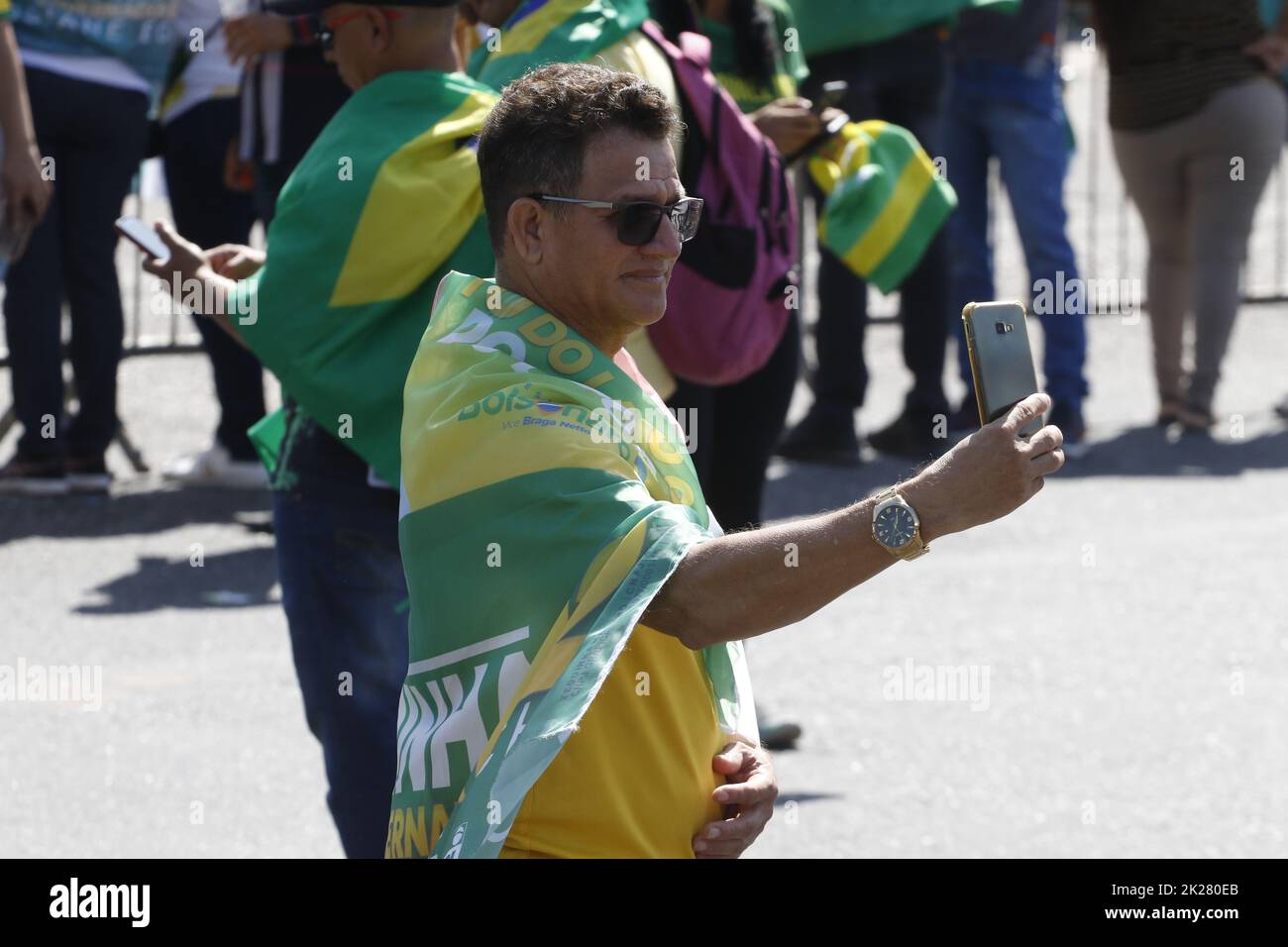 BELÉM, PA - 22.09.2022: BOLSONARO FAZ CAMPANHA EM BELÉM - El Presidente Jair Bolsonaro participa en una plataforma electoral en la Avenida Visconde de Souza Franco en Belém, PA. (Foto: Oswaldo Forte/Fotoarena) Foto de stock