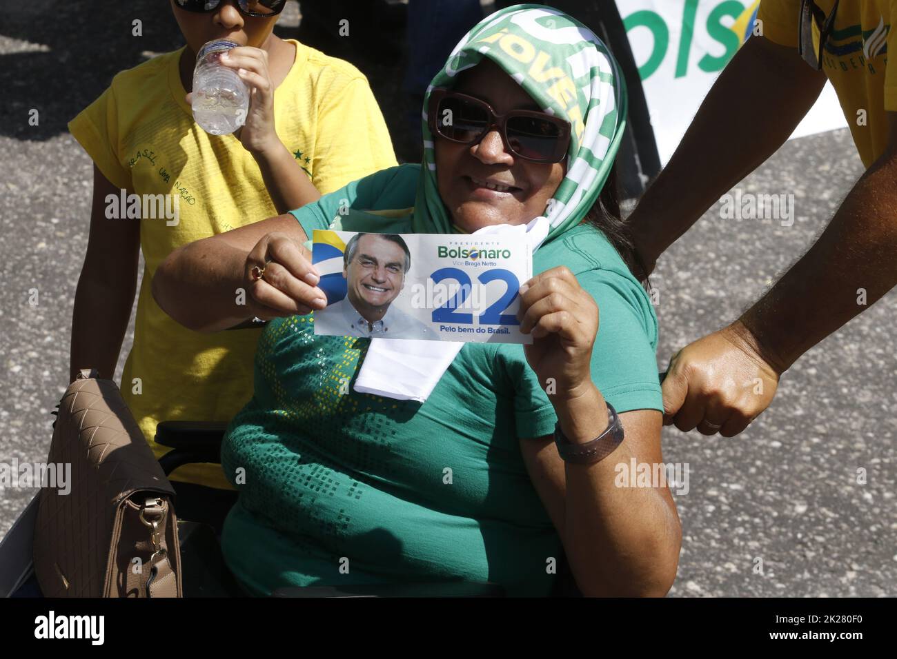 BELÉM, PA - 22.09.2022: BOLSONARO FAZ CAMPANHA EM BELÉM - El Presidente Jair Bolsonaro participa en una plataforma electoral en la Avenida Visconde de Souza Franco en Belém, PA. (Foto: Oswaldo Forte/Fotoarena) Foto de stock