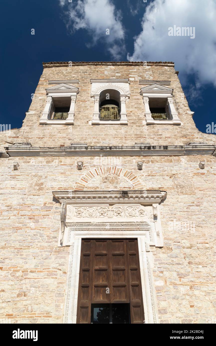 Basílica de San Salvatore, sitio de la UNESCO, Spoleto, Umbita, Italia Foto de stock