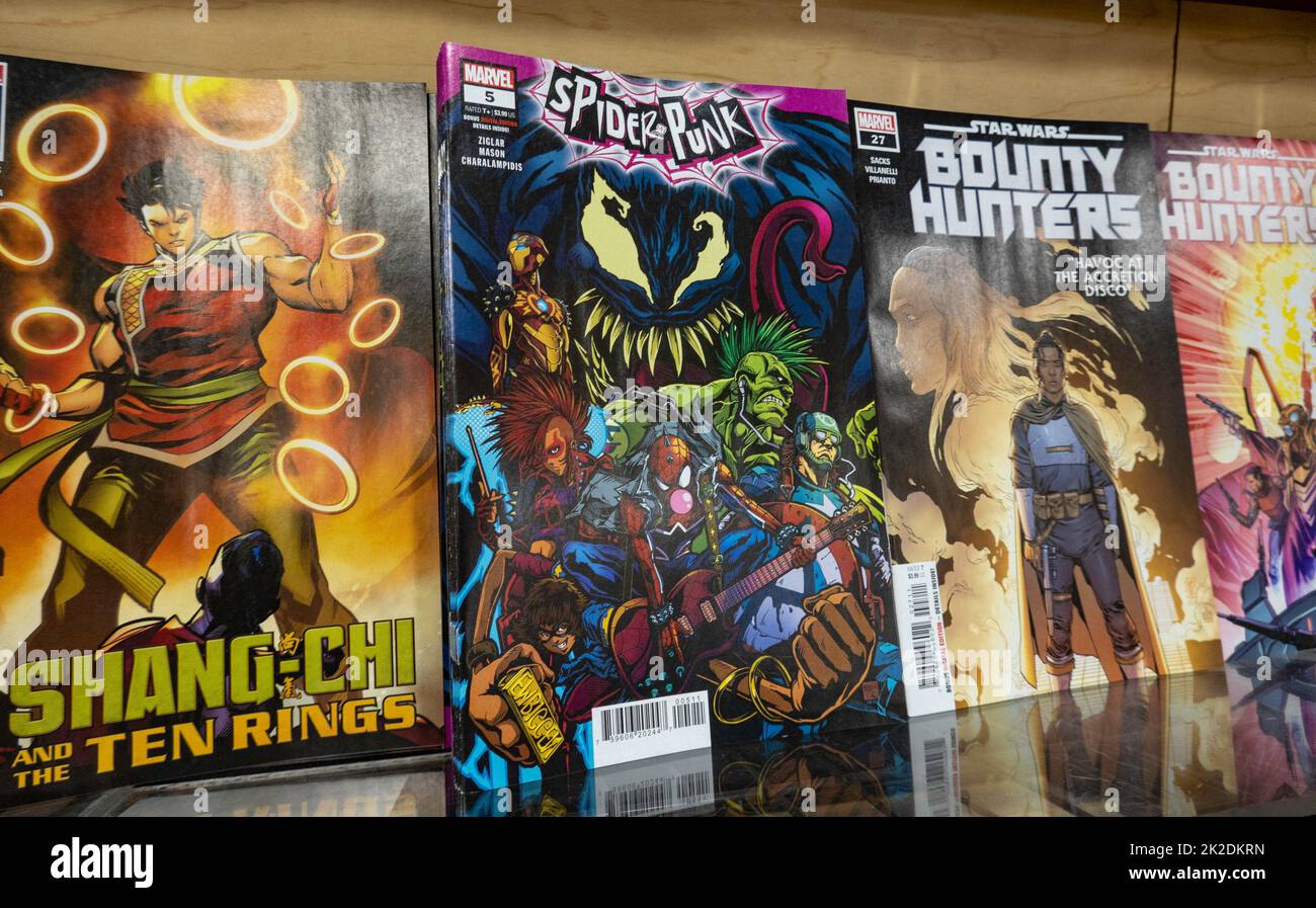 Midtown Comics tienda es un proveedor establecido de la cultura pop, Nueva York, EE.UU. 2022 Foto de stock