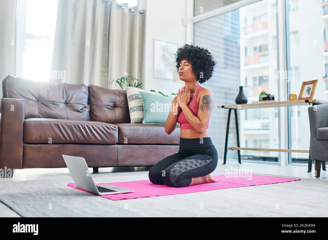 Tabla de esterilla de yoga para alfombra o al aire libre | Negro | Suelo  portátil para mejorar yoga, pilates o ejercicio de barra de ballet 