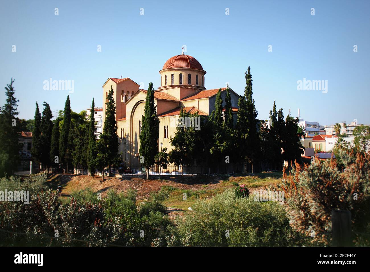 La Iglesia de la santísima Trinidad, cerca del cementerio de Keramikos en Atenas, Grecia Foto de stock