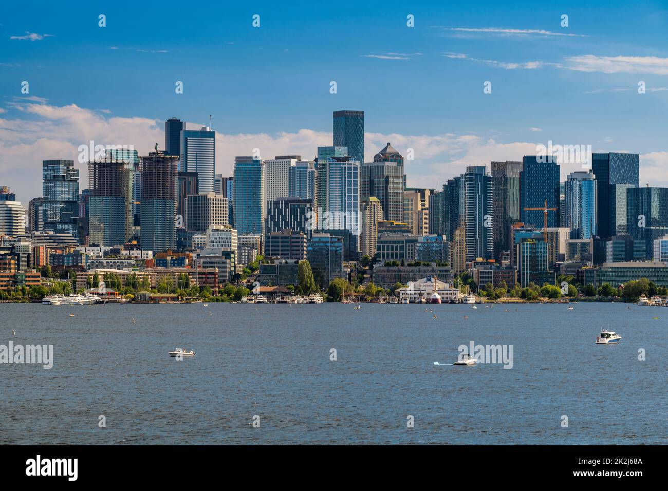 Lake Union y el horizonte del centro de la ciudad, Seattle, Washington, EE.UU Foto de stock