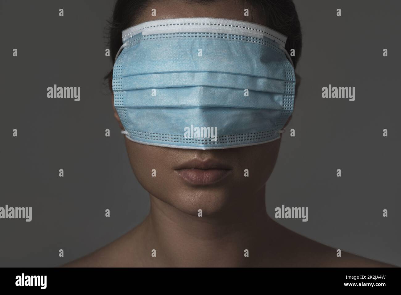 Conceptos de teoría conspirativa o desinformación sobre la pandemia de