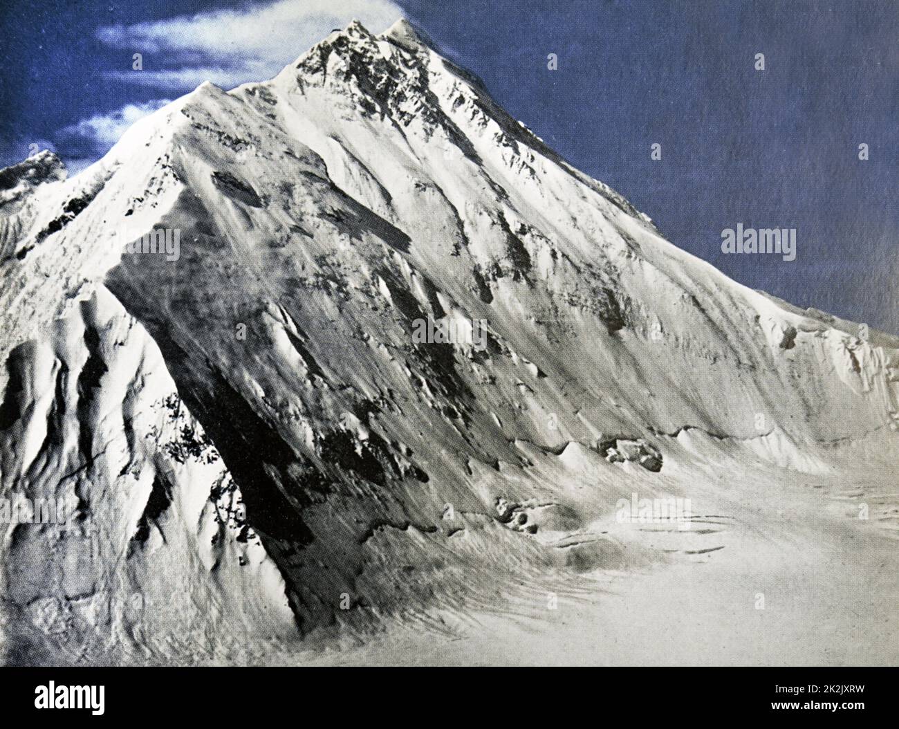 Fotografía en color de la cara norte del Everest. Fecha Siglo XX Foto de stock