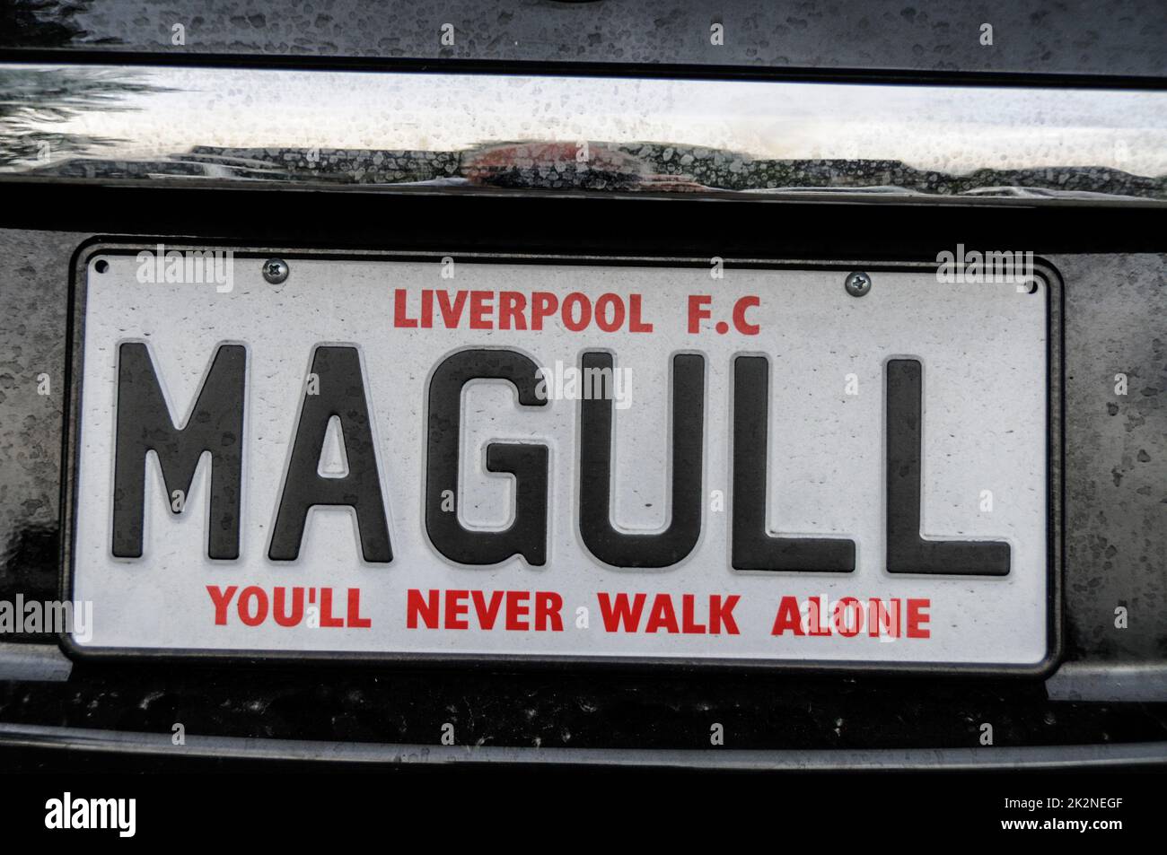 Placa del número de coche personal de un motorista neozelandés que muestra el nombre del conductor nombrado, «Magull». Las placas de automóvil están permitidas en Nueva Zelanda. Foto de stock